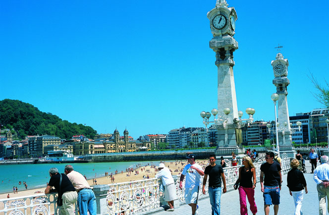 Fly Drive Paradores Rondreis Van Bilbao naar Madrid 1