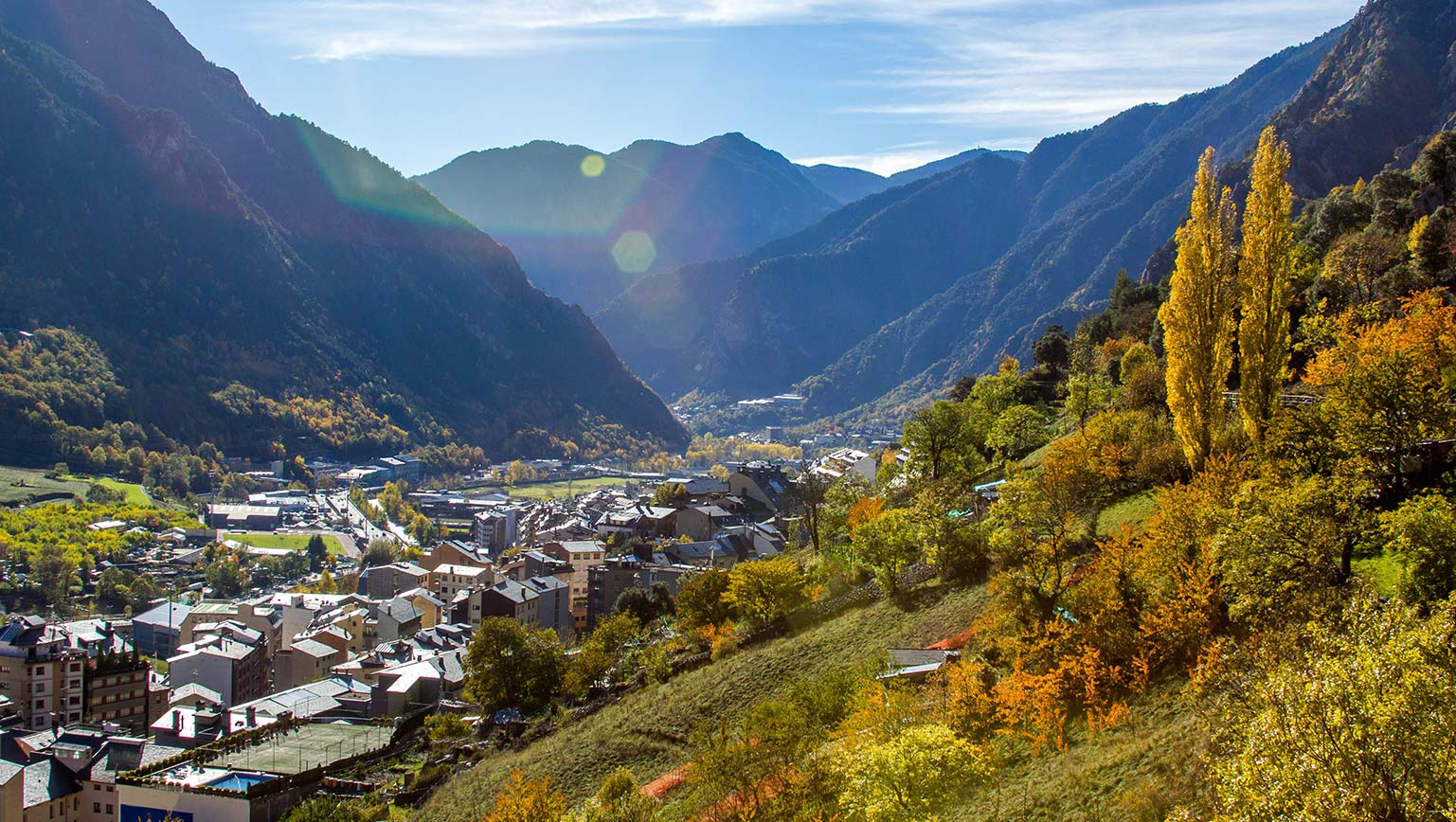 Fly Drive Paradores Rondreis Pyreneeen en omgeving